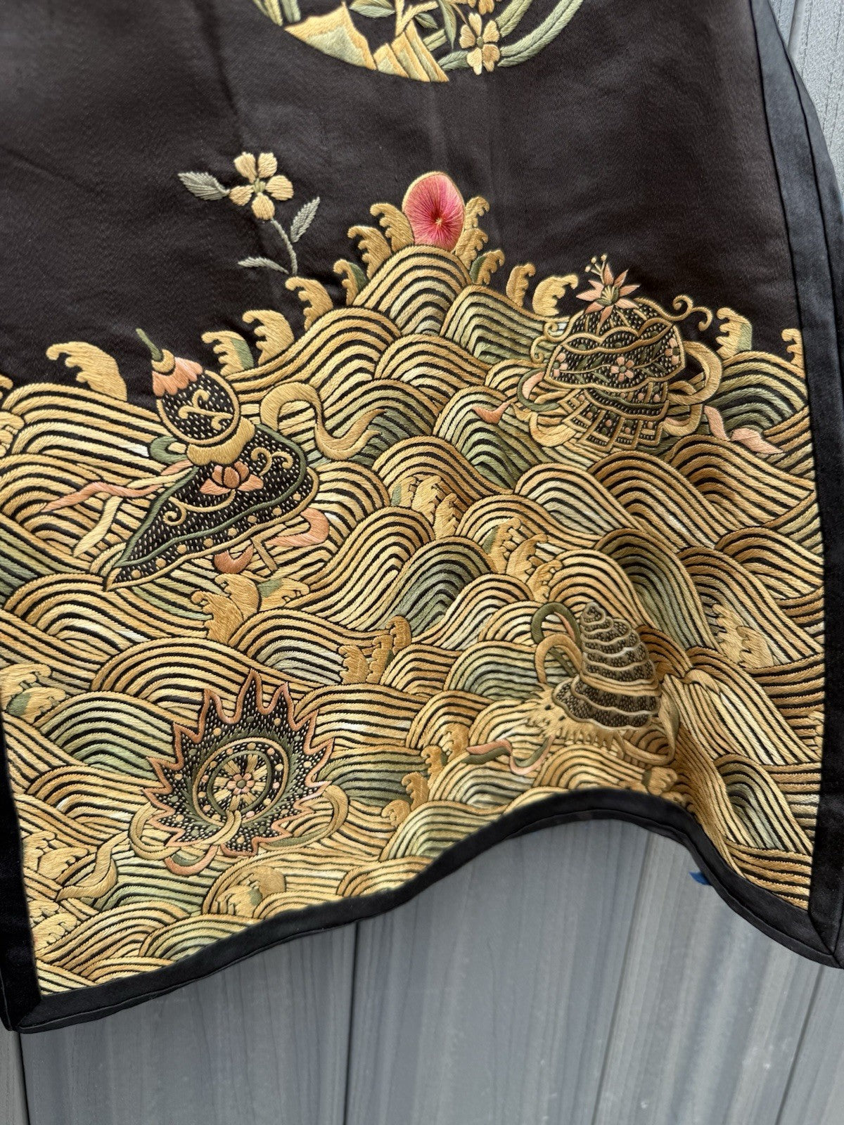 Early Antique Qing Dynasty Chinese Black Silk Embroidery Robe With Crane Birds5