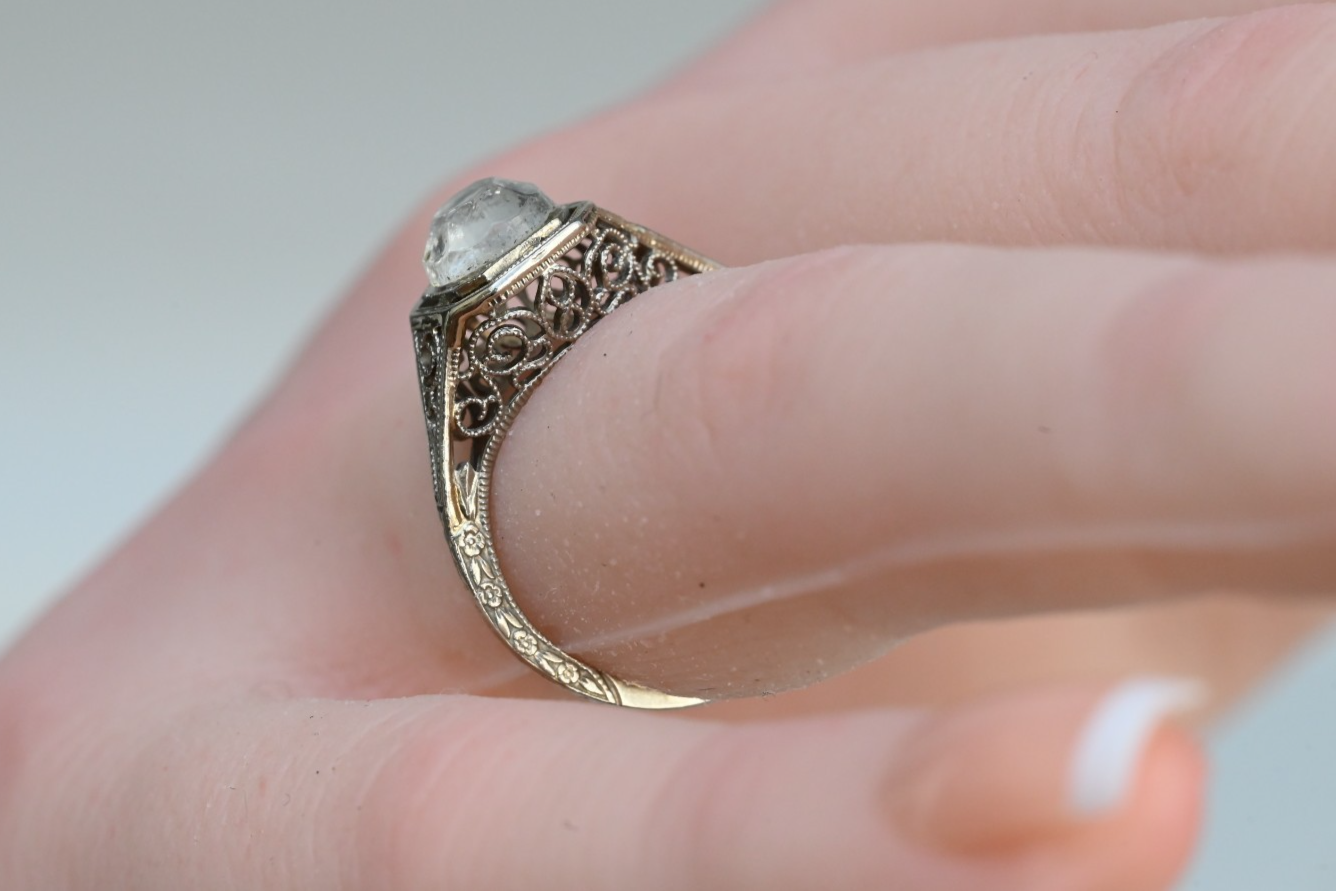 Lovely Antique Art Deco Period 1920s - 1930s 18k White Gold Filigree Ring3