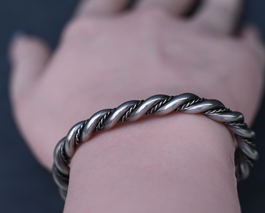 Southwestern or Native American Twisted Wire / Rope Twist Sterling Cuff Bracelet0