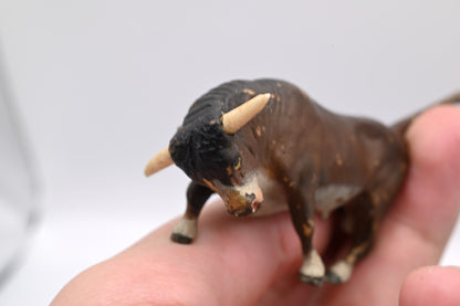 Life-like Antique Austrian Vienna Cold Painted Bronze Figure of Fighting Bull7