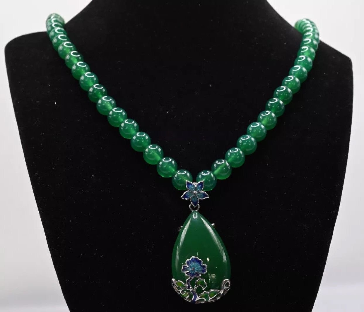 Rich Green Translucent Emerald Beaded Gemstone Necklace Wt Enamel Silver Pendant0