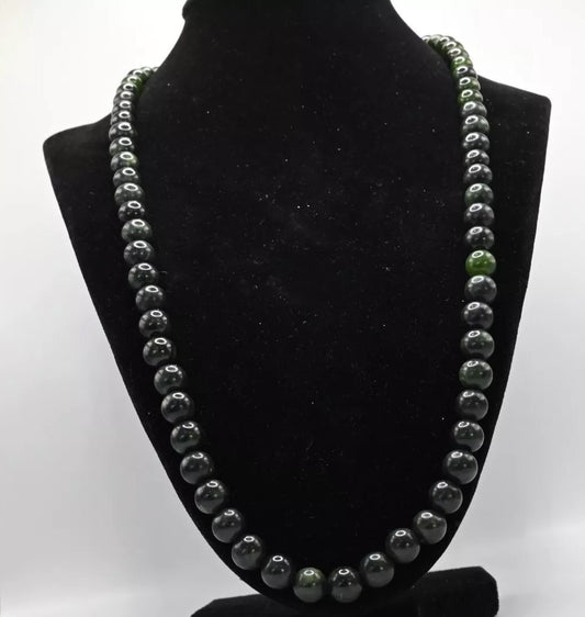 Beautiful Chinese Vintage Beaded Green Spinach Jade Necklace0