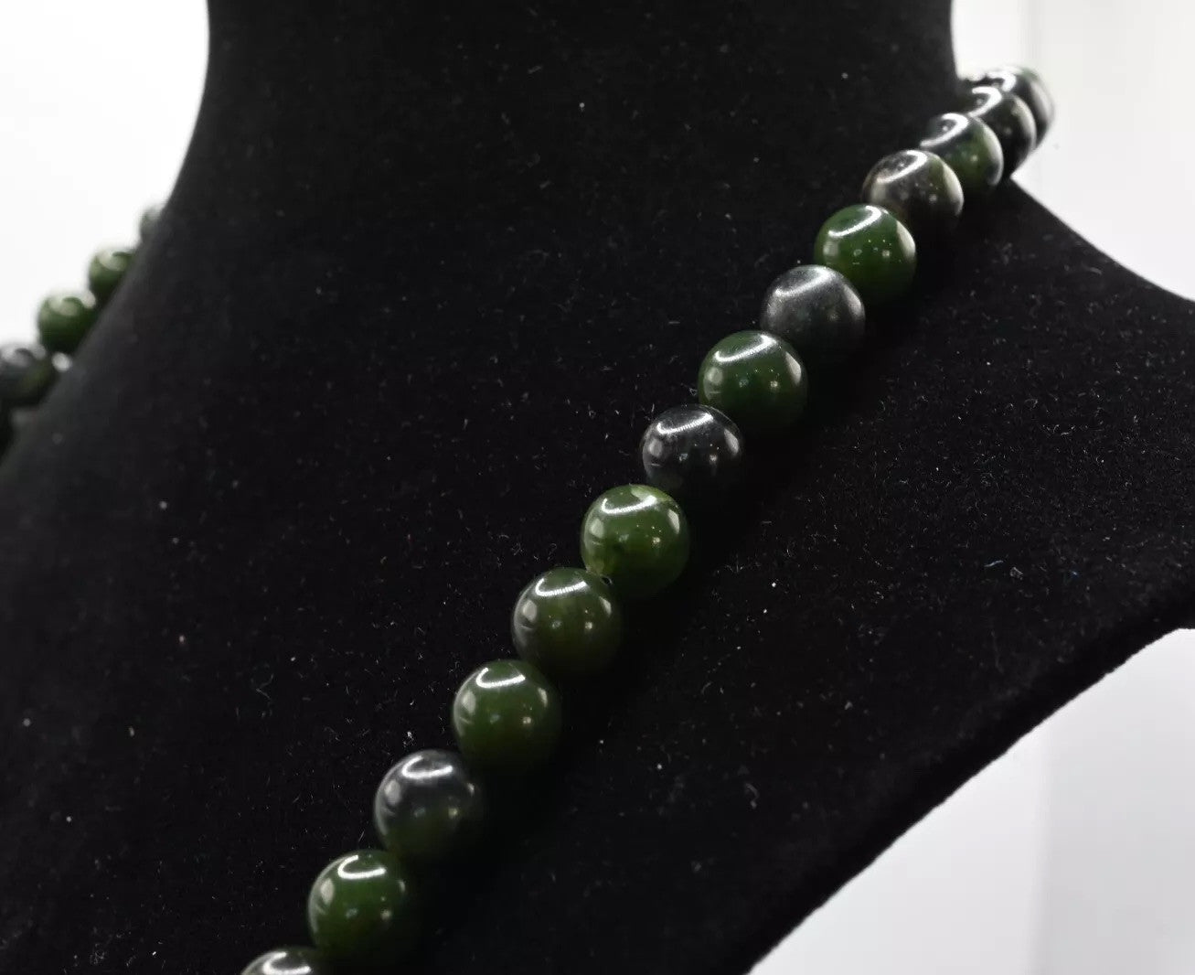 Lovely Antique / Vintage Chinese Green Jade Necklace3